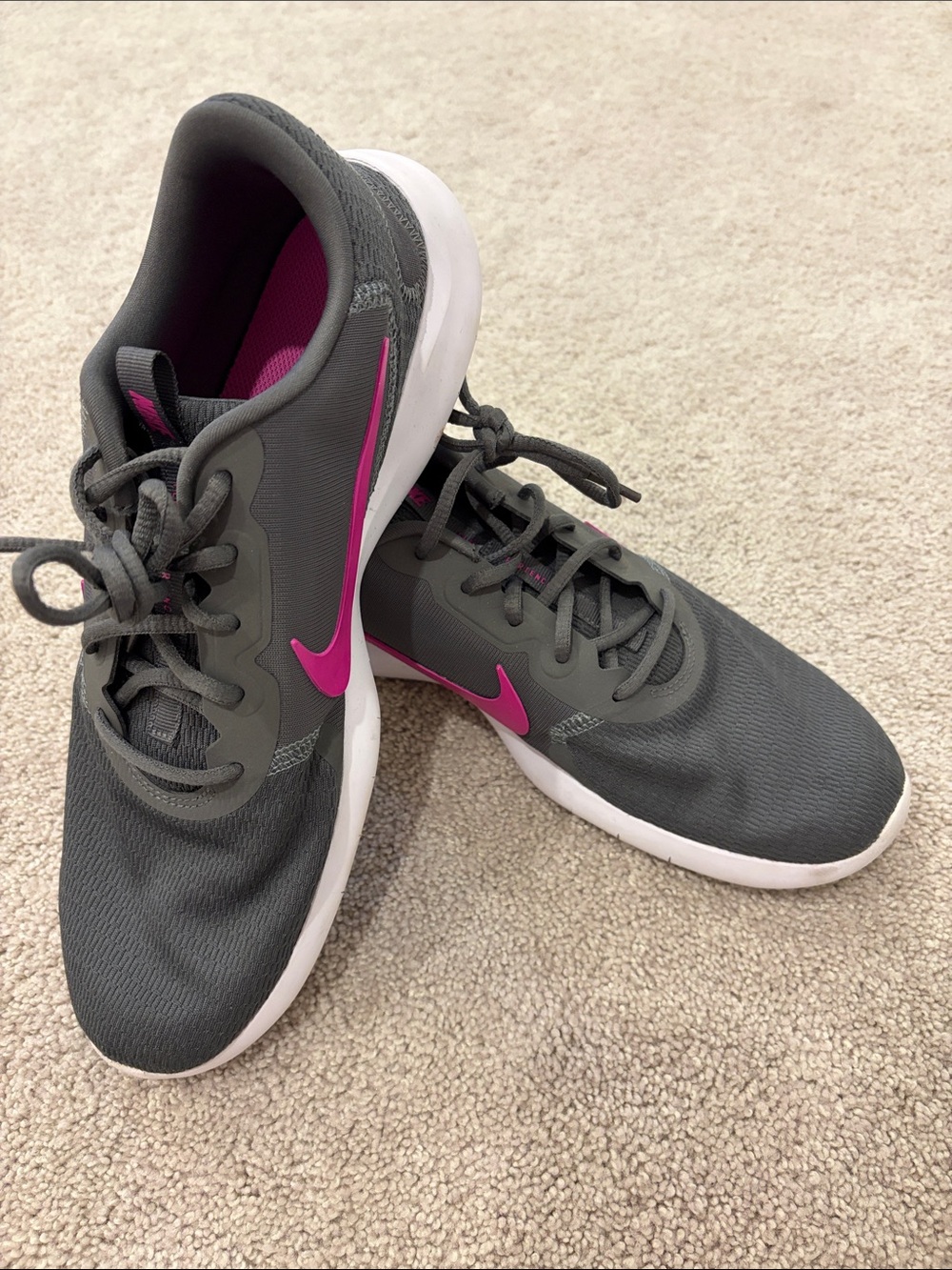Nike Flex Sneakers